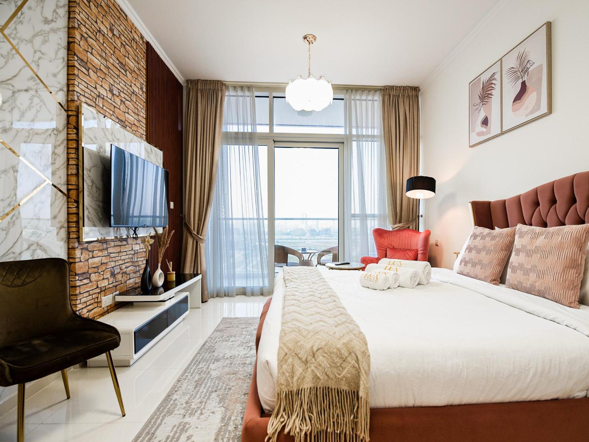 Cozy And Stylish Retreat In Damac Hills * Dubai